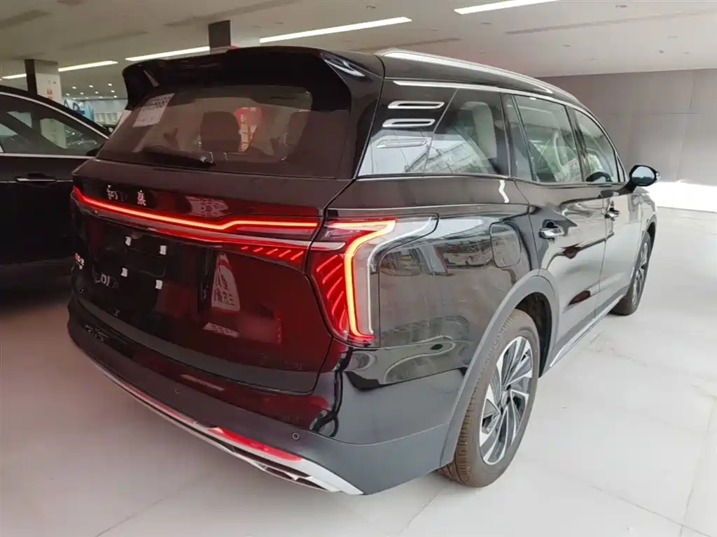 Hongqi HS7 PHEV 2024 2.0T PHEV 6 мест