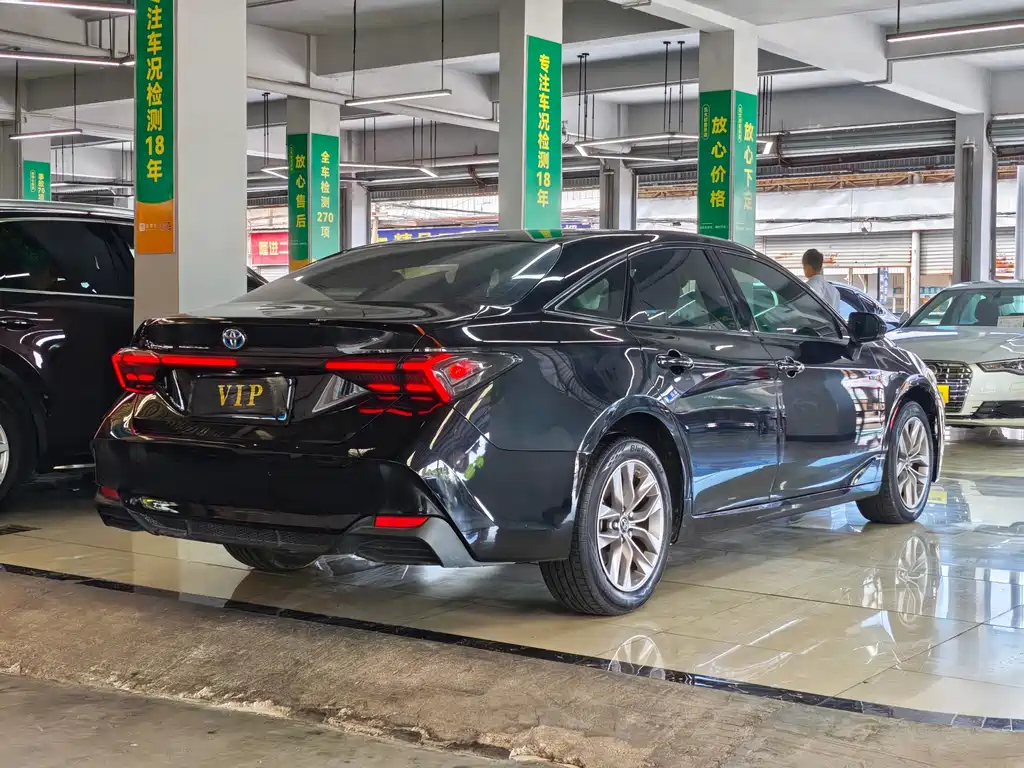 Toyota Avalon — миниатюра 12