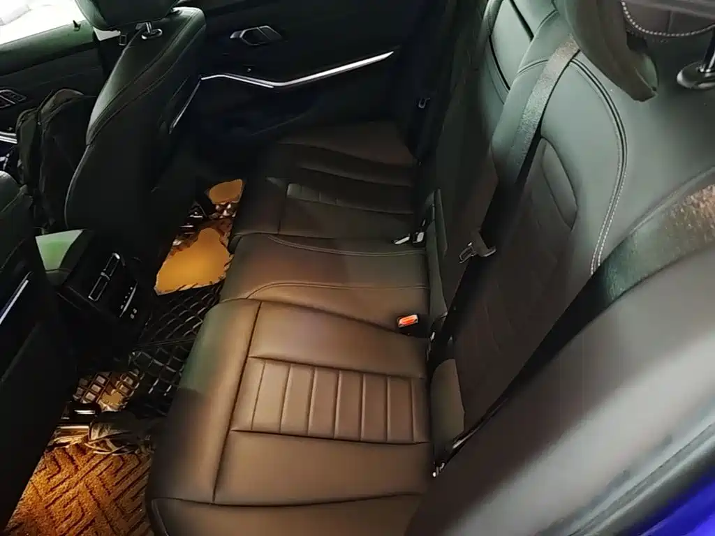 BMW 3 Series — миниатюра 17