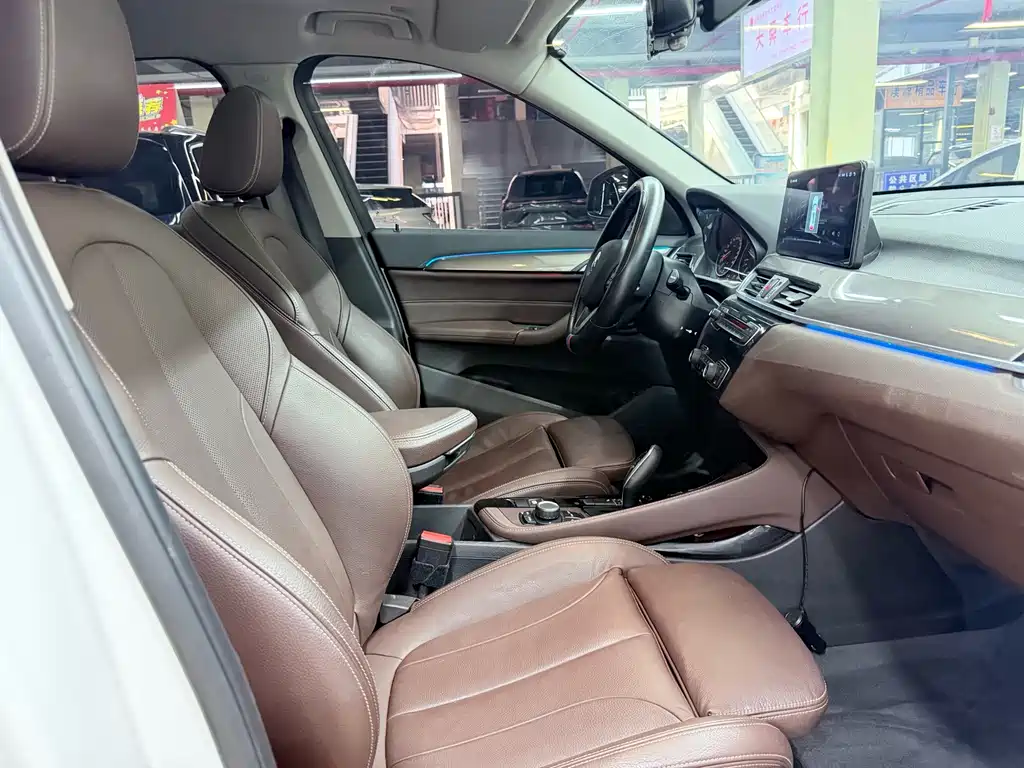 BMW X1 — миниатюра 12