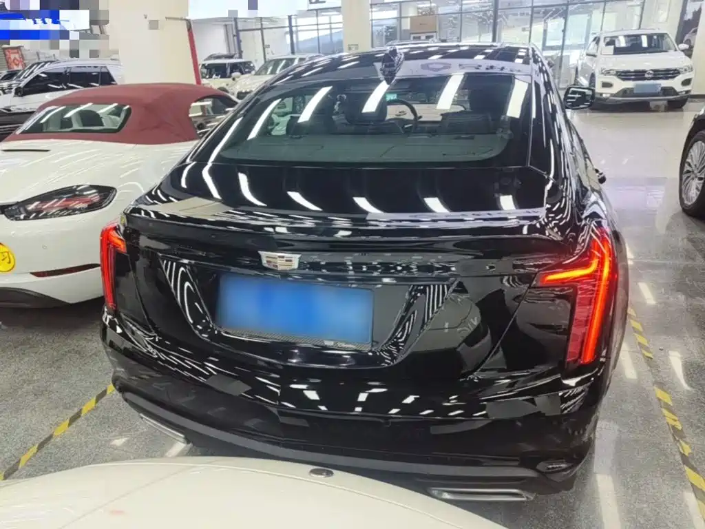 Cadillac CT5 — миниатюра 6