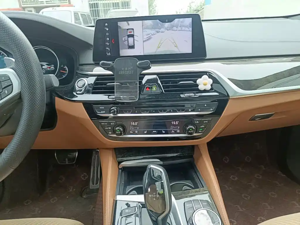 BMW 6 Series GT — миниатюра 13