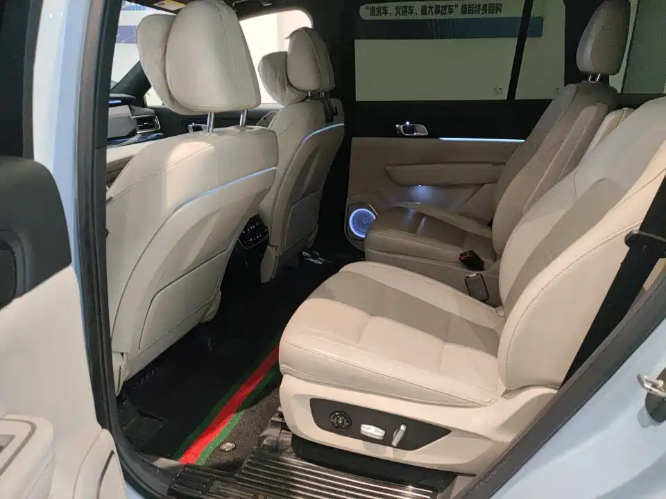 Li Auto Li ONE — миниатюра 9