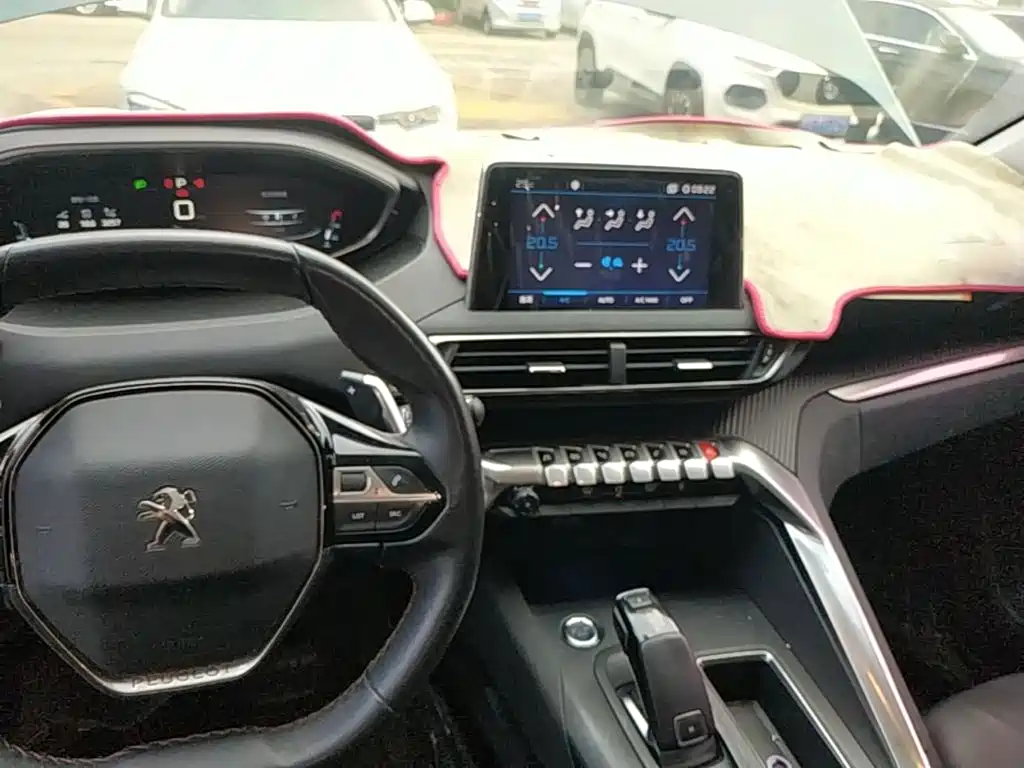 Peugeot 5008 — миниатюра 10