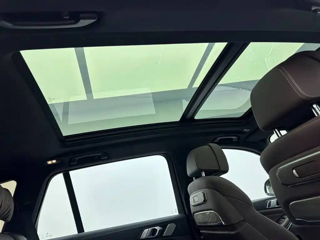 BMW X5 2026 Черный из Китая, фото 5