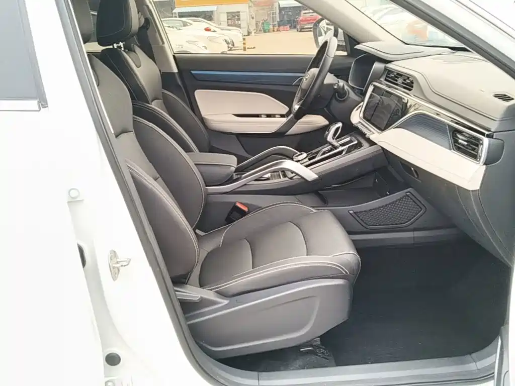 Geely Boyue — миниатюра 25