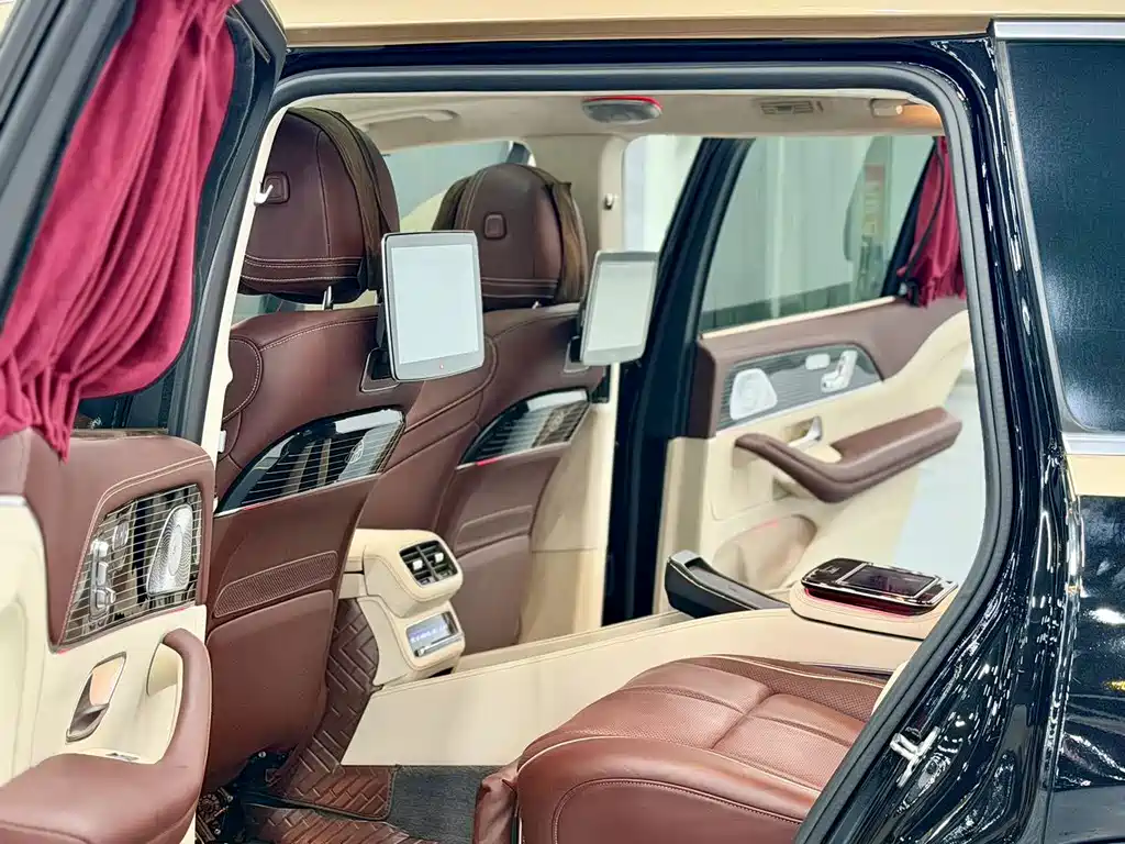 Mercedes-Benz GLE (Import) — миниатюра 10