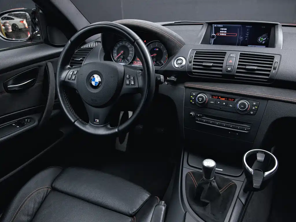 BMW 1 Series M — миниатюра 25