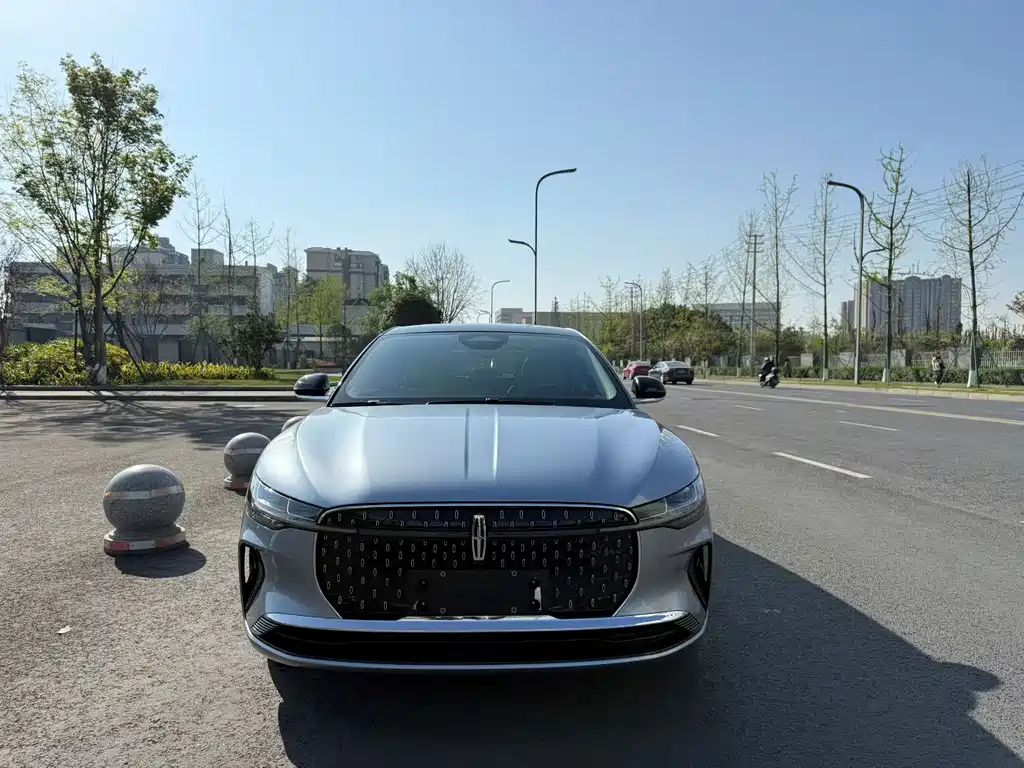 Lincoln Z — миниатюра 2