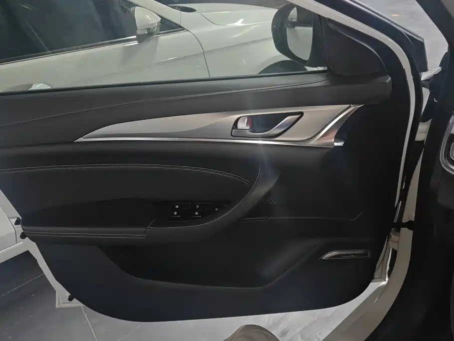 Changan Eado — миниатюра 7