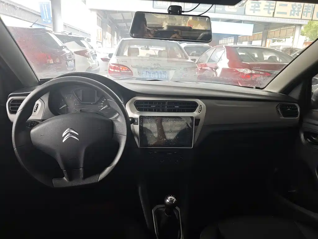 Citroen Elysee — миниатюра 4