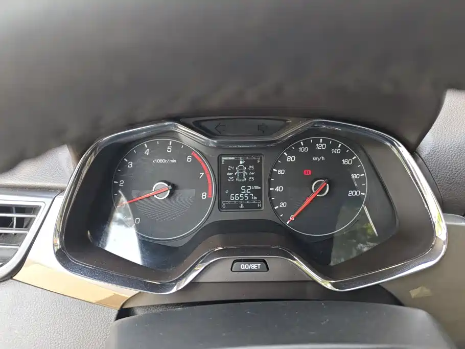 Baojun 310W — миниатюра 14