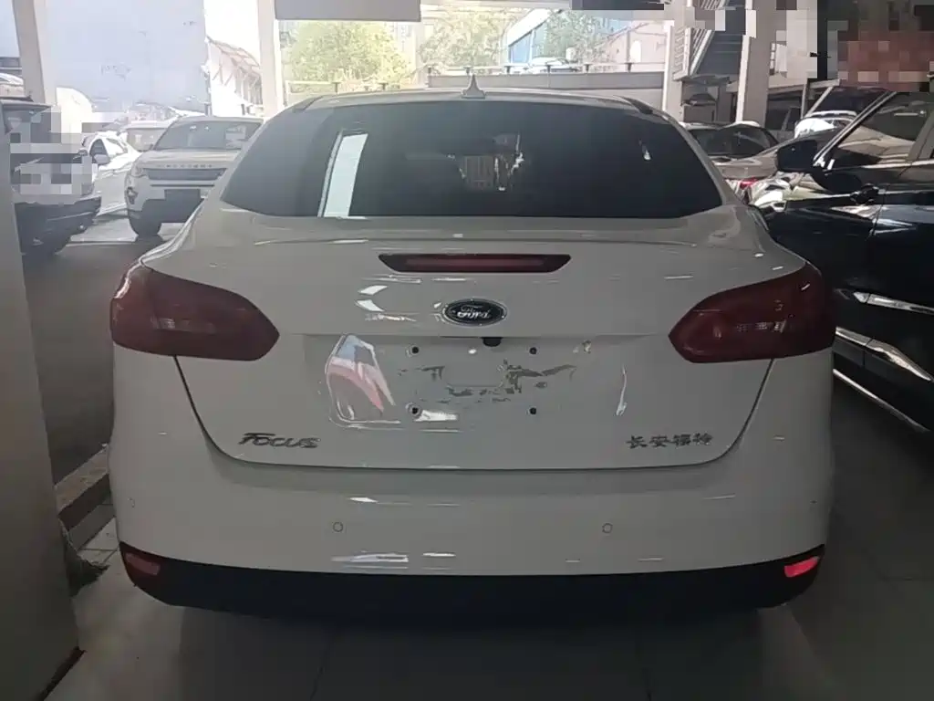 Ford Focus — миниатюра 6