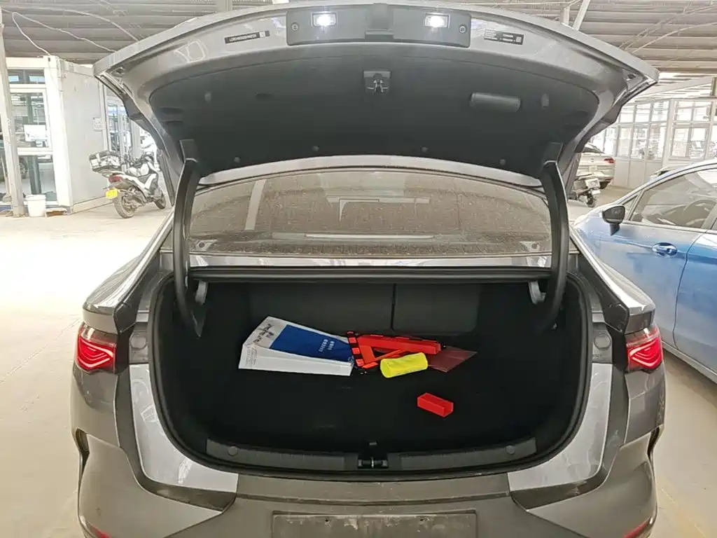 BYD Qin L — миниатюра 19