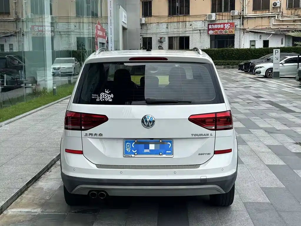 Volkswagen Touran — миниатюра 5