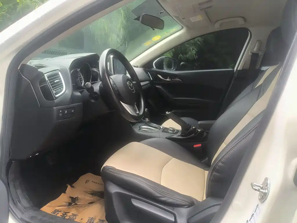 Mazda Mazda3 3 2014 1.5L AT Comfort
