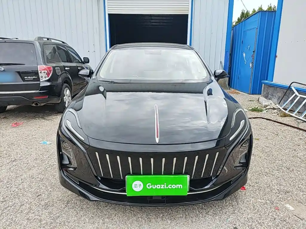 Hongqi Hongqi E-QM5 — миниатюра 3