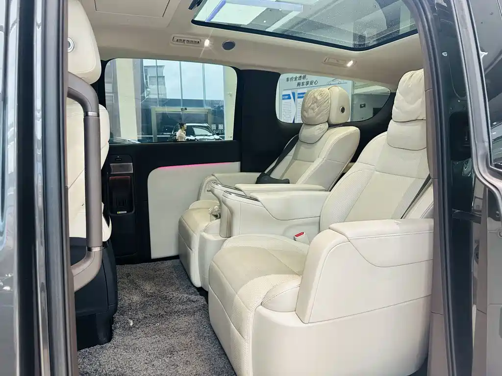 Li Auto Li MEGA — миниатюра 6