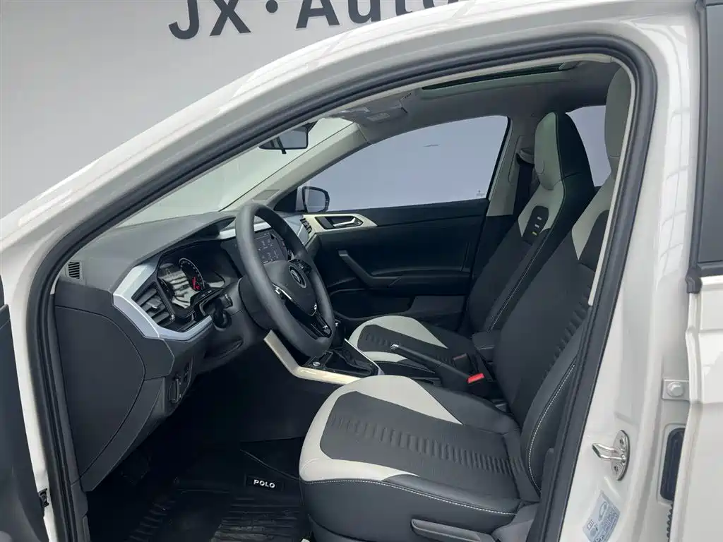 Volkswagen Polo 2021 Plus 1.5L AT
