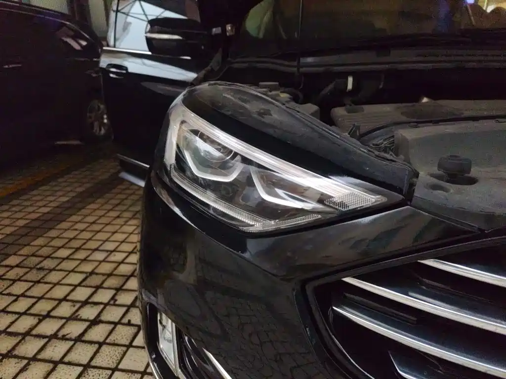 Ford Edge — миниатюра 7