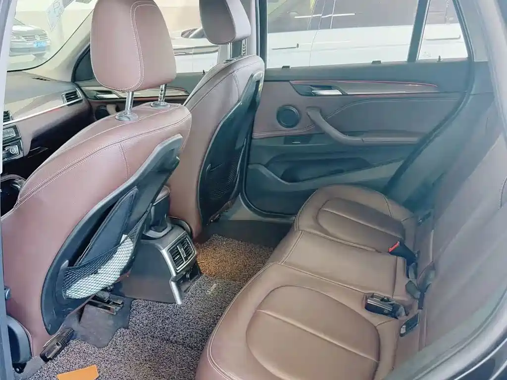BMW X1 — миниатюра 7