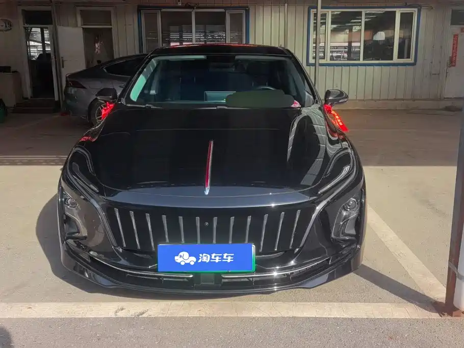 Hongqi Hongqi E-QM5 — миниатюра 2