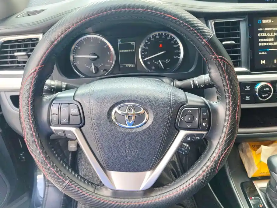 Toyota Highlander — миниатюра 15