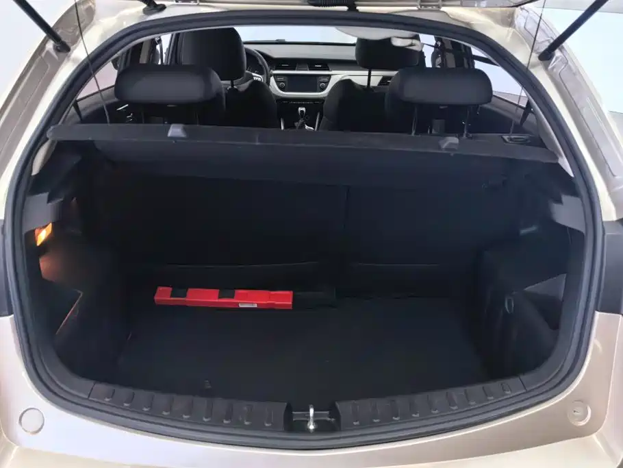 Geely Vision X3 — миниатюра 4