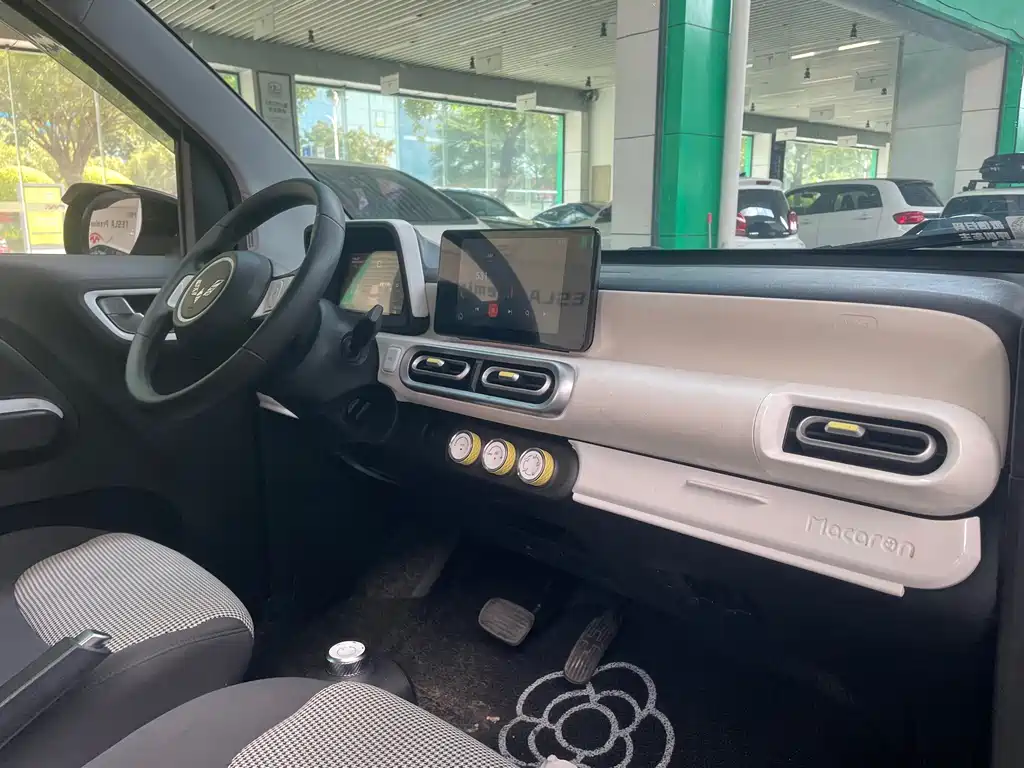 Wuling MINIEV — миниатюра 13