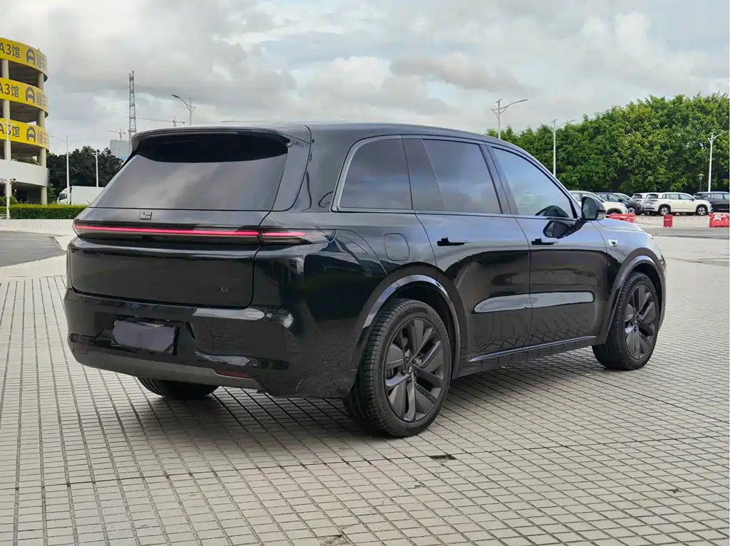 Li Auto Li L8 — миниатюра 4