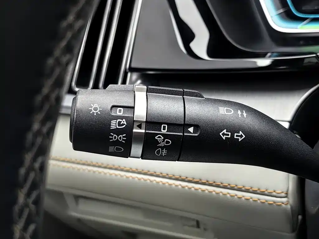 BYD PLUS New Energy — миниатюра 21