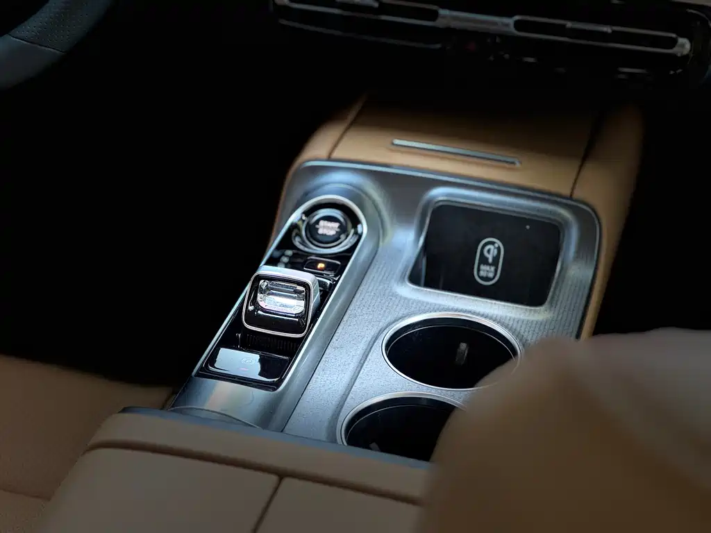 GAC Motor Trumpchi E8 — миниатюра 12