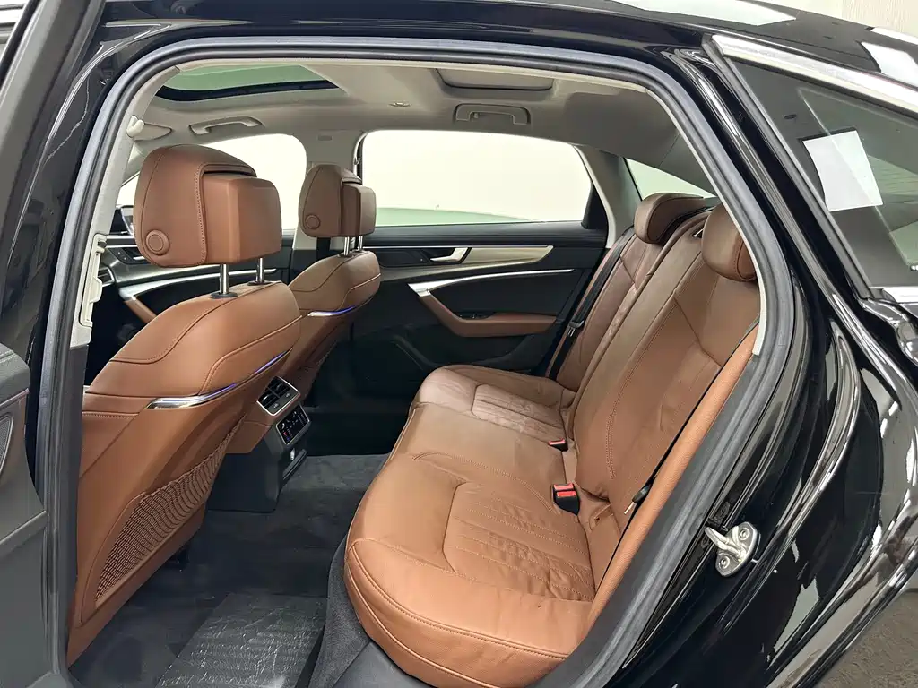 Audi A6L — миниатюра 6