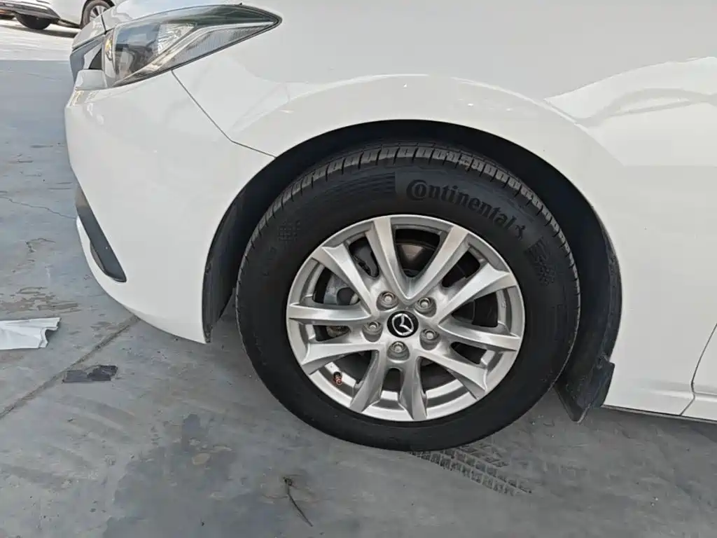 Mazda 3 Axela — миниатюра 23