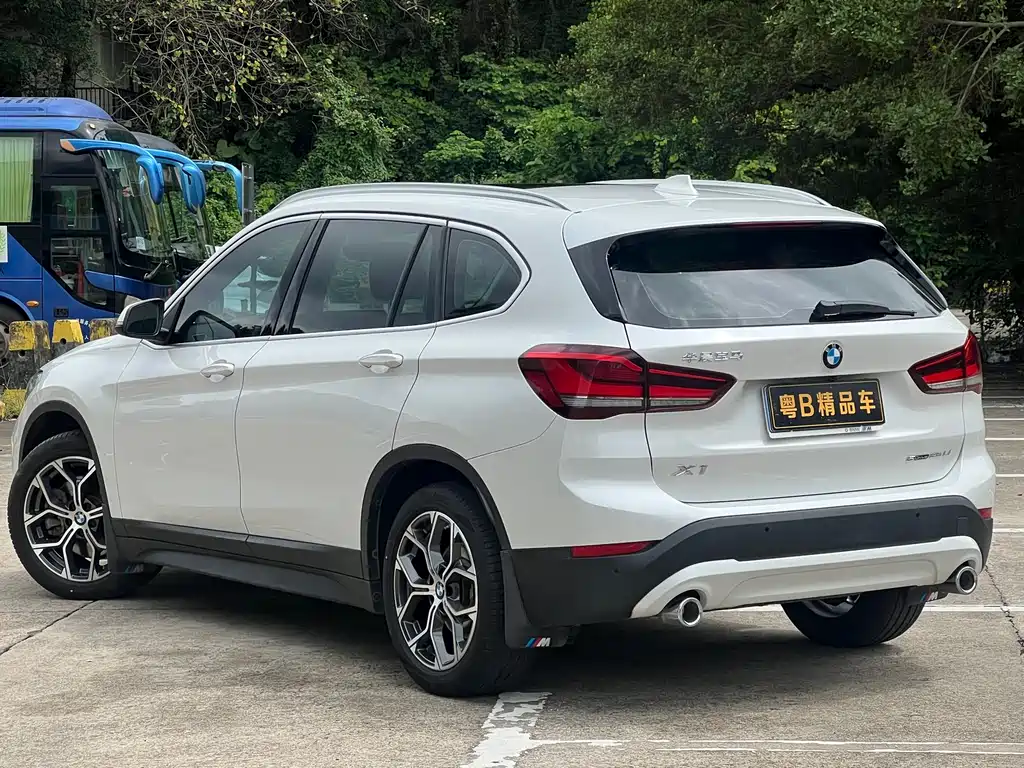 BMW X1 2022 sDrive25Li Lead