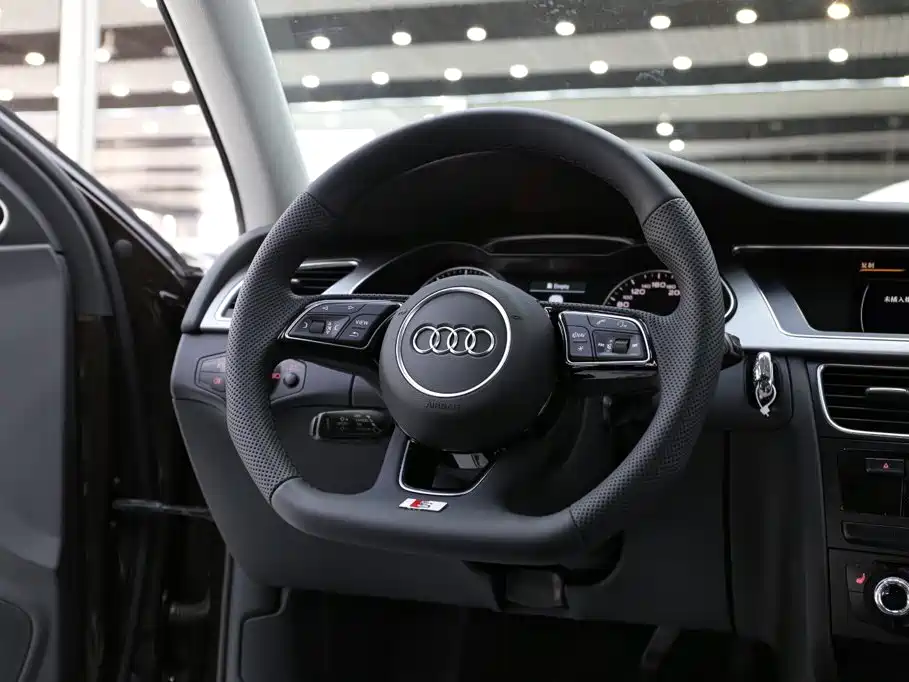 Audi A4 (Import) — миниатюра 11