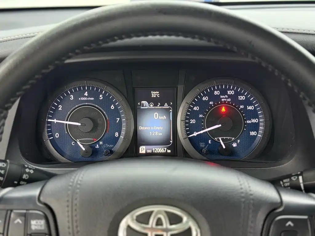 Toyota Sienna — миниатюра 14