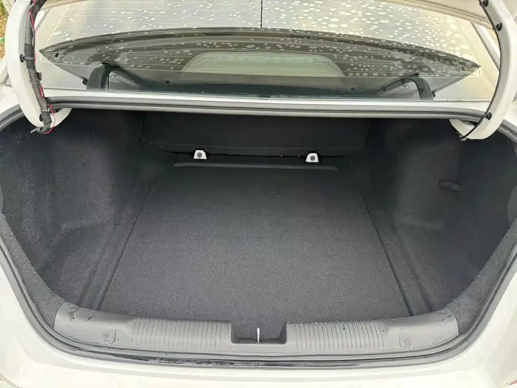 Buick Excelle — миниатюра 12