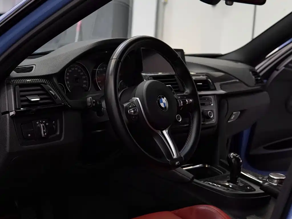 BMW M3 — миниатюра 7