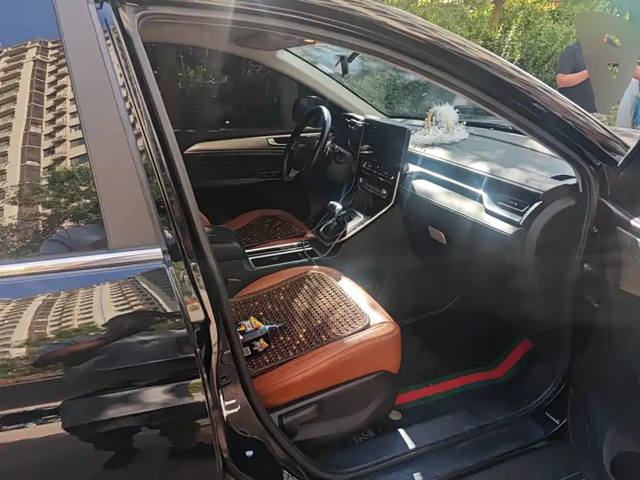Haval M6 — миниатюра 8