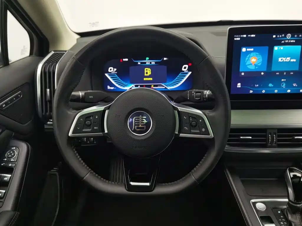 BYD Tang — миниатюра 11
