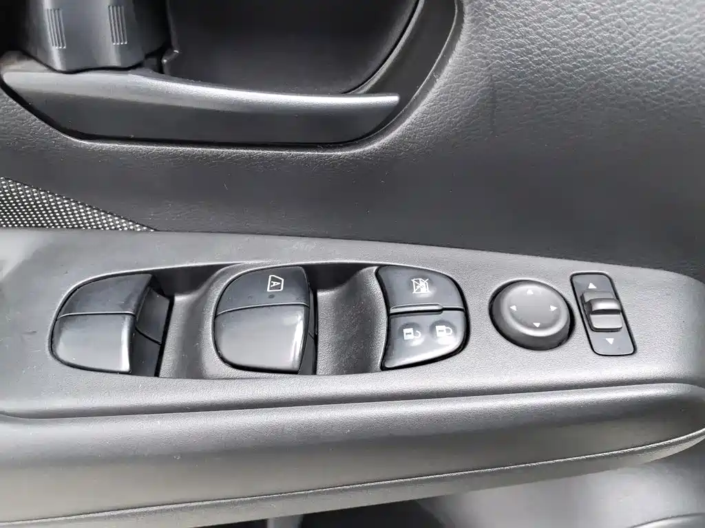 Nissan Kicks — миниатюра 9