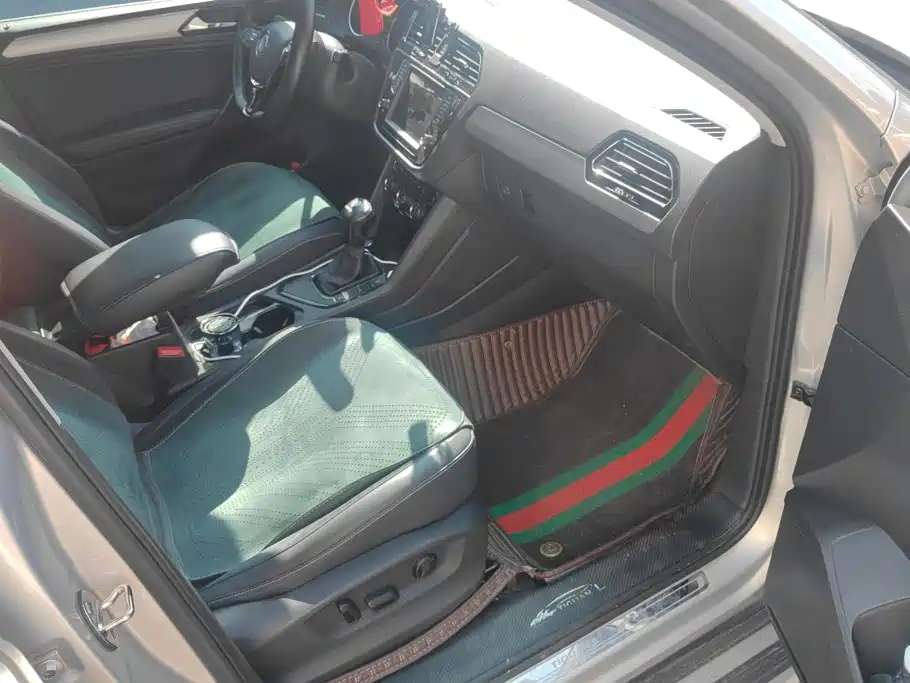Volkswagen Tiguan L — миниатюра 8