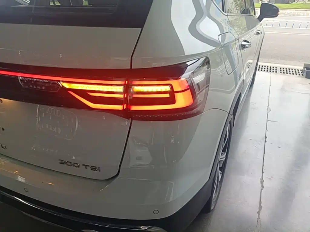 Volkswagen Tharu — миниатюра 8