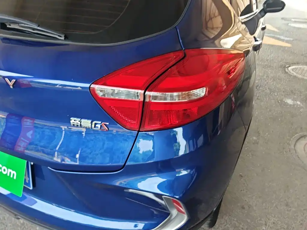 Geely Emgrand GS — миниатюра 8