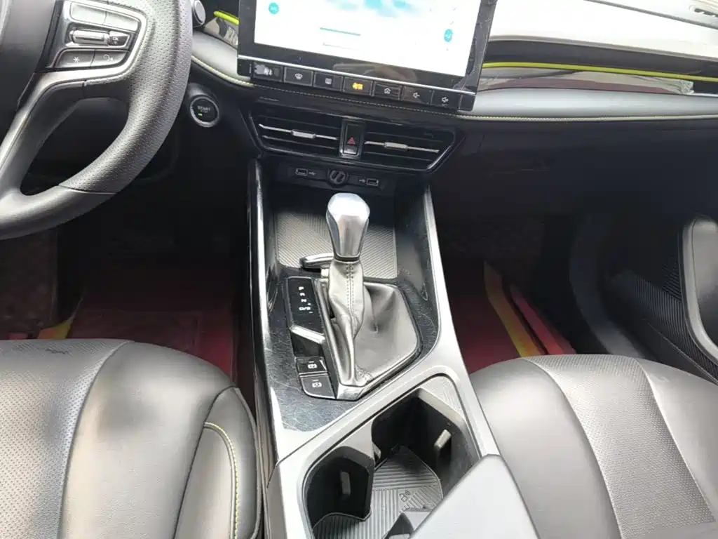 Roewe i5 — миниатюра 14