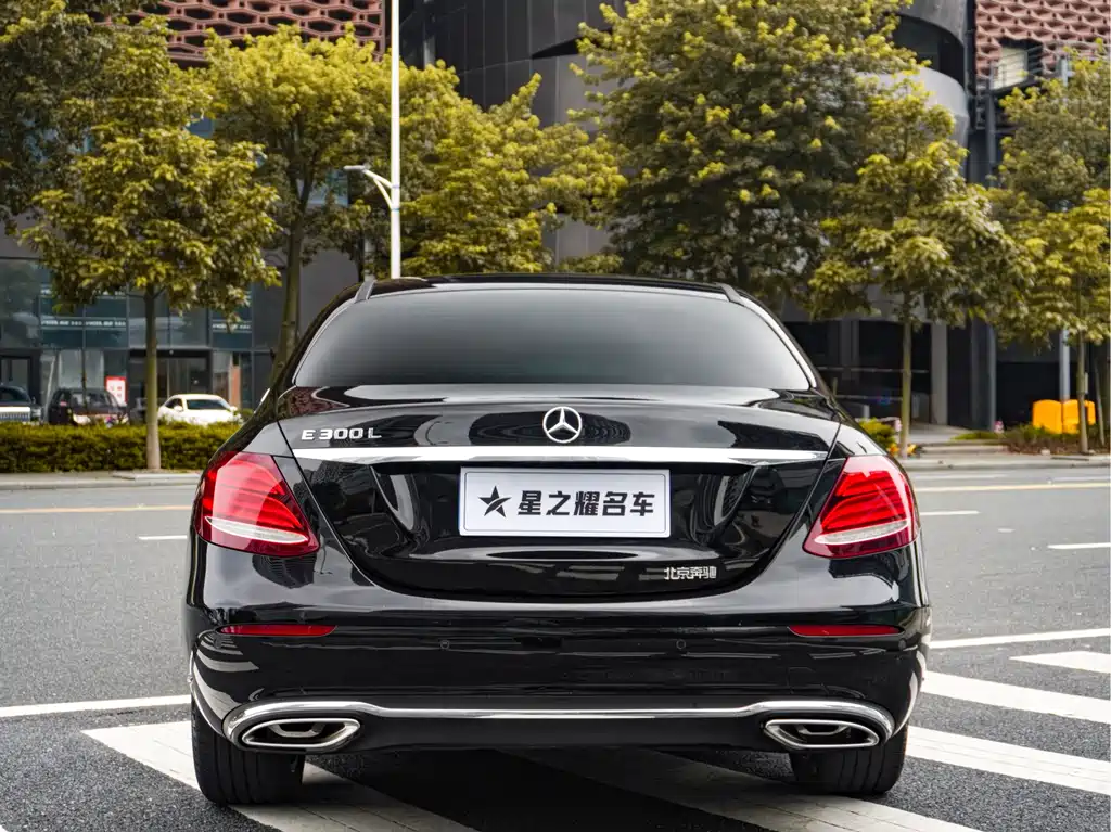 Mercedes-Benz E-Class E 2019 E 300 L Fashion