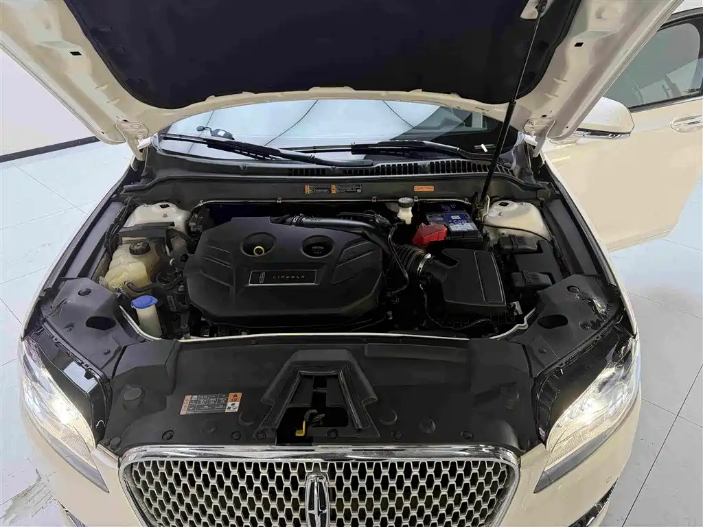 Lincoln MKZ — миниатюра 9