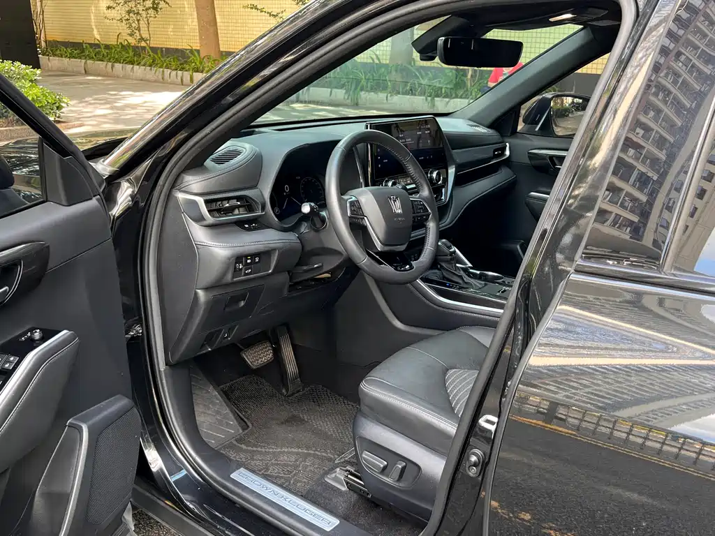 Toyota Crown Kluger 2022 2.5L HEV Luxury