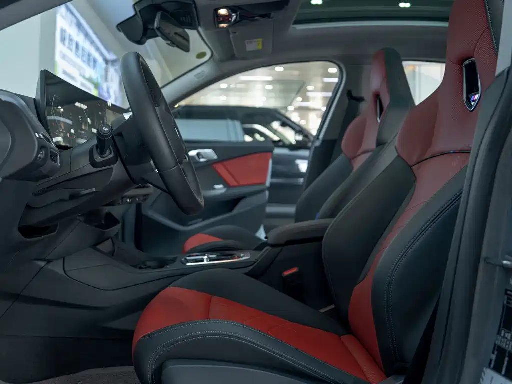 BMW 2 Series — миниатюра 11